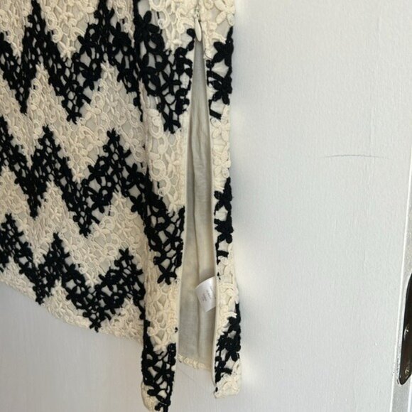 Talbots Cream & Black Lace Blouse Size 14P - Picture 4 of 6
